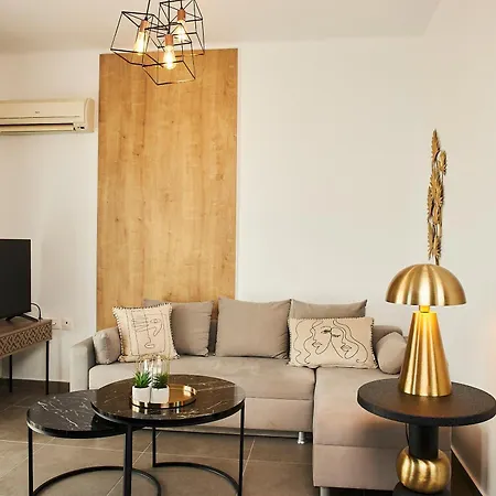 Golden Apartment, By Binobi Innovative Management! *